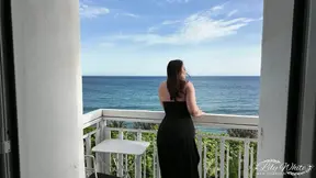 Uncaught Amateur Girlfriend gives a steamy performance in the Hotel Room