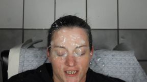 Dirty Dees Loves Facials