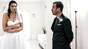 ”Big ass MILF bride fucks huge cock ex one last time before wedding”