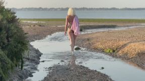 Stripping naked and playing with myself in public on a beach. You will not be disappointed. See me play with my big tits, pussy and big round ass.