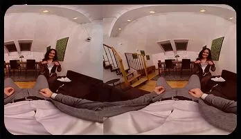 Sultry Spanish Babe Maria Wars: Leashed Anal POV Seduction