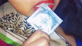Moti Gand Vali Hot Aunty go to Hotel For sex - A stranger guy enter her hotel room and she give me condom &amp; start rough fuck