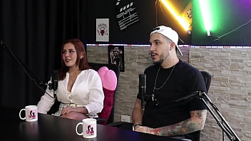 Teve umas situa&ccedil_&otilde_es desagrad&aacute_veis, as quest&otilde_es do cuckold, como conhecem os homens para transar com sua mulher e o viagra... - Bia Ruyva &amp_ Jack Por (SHEER/RED)