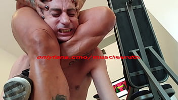 bigboos  fbb dominating boys with his huge legs!! topless tits scissor fbbmuscle huge muscle femaledodibuilding strongwoman curvy sexymuscle role humiliation domination musclewife eroticwresling bodyscirssors hasdscirssors fetisfmuscle hugemusclegirls