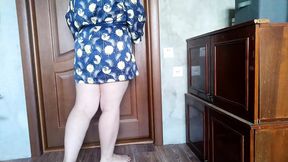 Hefty-titted mature milf teaches eager courier a lesson