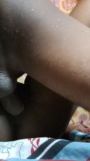 Desi Village Bhabi Fuck with Devar Mms in House