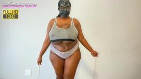 ”Maskedjuggs Ebony Macromastia Large Breasts Bouncing”