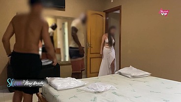 Conhecemos um BBC delicioso no motel e convidados ele para ir em nossa suite