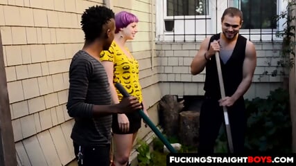 Neon hair babe enjoys fucking in FMM trio