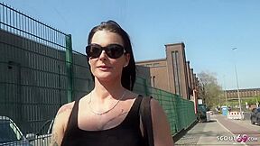 Aged Julia Tempt Anal At Street Casting