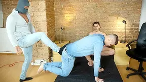 Rudy Valentino Takes Control: Rough Bareback Ride with James Huck – Raw Gay Action