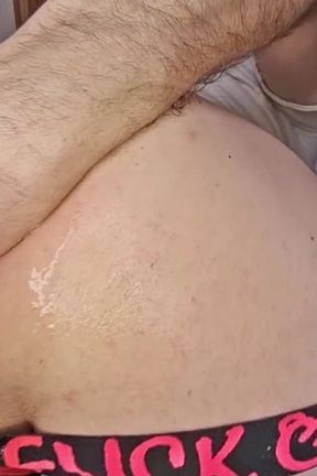 First Time 9,5cm Anal Plug Complete Inside My Ass!
