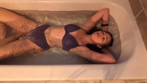 Tub Love Royal Part 1