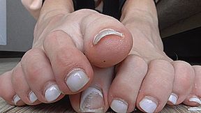 Skinny fingers! MP4