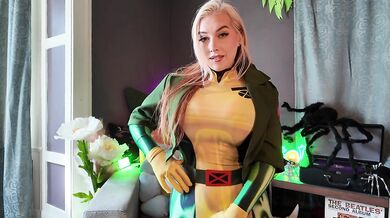 XMEN Rogue Rubs Her Wet Pussy and Moans for You - Cubbi Thompson