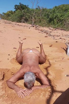 Ladysilva Crossdress What a Hot Slut in Panties on the Beach