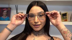 big-ass slut gives me deepthroat and i fill her pussy with cum