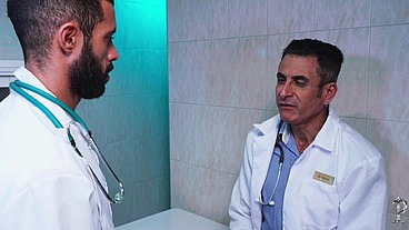 Doutor cavalao arrombou seu colega de trabalho o Douro Mauro no consultório da Profanos