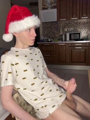 Naughty Solo Session Floods Twink Abs with Cum