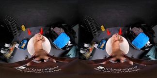 VR BANGERS Slutty Teen From Neighborhood Loves Your Car Porn