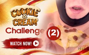 Cum Biscuit at Gloryhole Squirted on the Biscuit