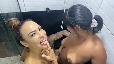 Elas fez uma proposta eu Não recusei meti pica