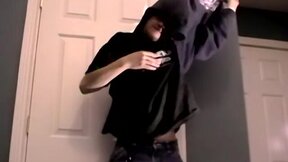 Handsome amateur jerking off his heavy dick in kinky solo