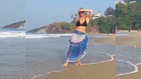 Amateur Blonde Wife Enjoys Sex