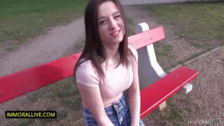 Gabriella Lati tham gia màn threesome hậu môn hoang dã