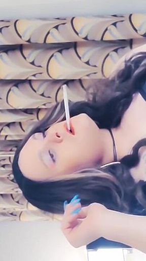 Official Kylie Wearing Latex & Smoking Sexy 120s