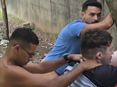 PEGUEI NO FLAGRA O TORCEDOR FUDENDO O CU DO GAROTO GAY