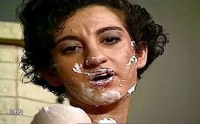 stunning milf shove champaign bottle in her whip creamed pussy