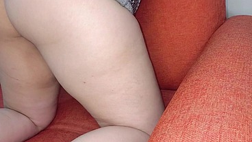 TENIENDO SEXO CON LATINA MILF MEXICANA CULONA EN MINI FALDA LE METO UN DILDO POR EL ANO VECINA CALIENTE LA MASTURBAN HASTA QUE SE VIENE Y LE CHUPAN LA VAGINA Y SE LA FOLLAN EN DOGGY STYLE