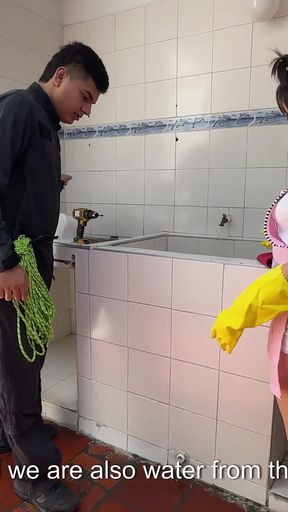I Beg My Plumber to Fulfill My Dirty Fetish by Me with His Exciting Bow and Ending up Full of His Creamy Milk!