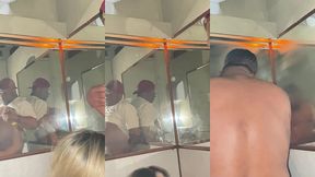 mamando seguranca da boate para nao pagar entrada sem tarjas