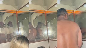 mamando seguranca da boate para nao pagar entrada sem tarjas