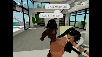 Thick plastic HOE gets pounded and FILLED~  | Roblox Brookhaven