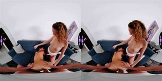 TmwVRnet Isabella De Laa & Mells Blanco Workout turns into a threesome