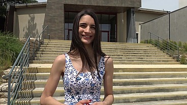 Un grand fantasme de plus à réaliser pour Candie, 19ans !