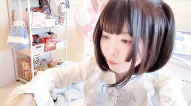 おまんこペンペンでごめんなさいちましゅエロ漫画脳の変態ゆりんてゃたんをまんぐりがえしエロ漫画見ながらオナホおまんこでシコシコ最高～
