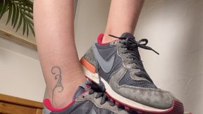 Severe Shoejob in Nike Internationalist Sneakers - Cock Trampling and Crushing in used Nike Sneakers - CBT, Giantess Views, Sneaker fetish - Tramplegirl Leila destroying her slaves cock - huge cumsqueezing