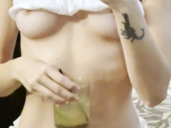 Hot amateur webcam teen masturbates for their fans