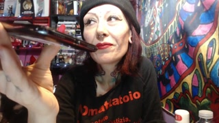 Miss Wagon Vegan insults, offends and says bad words to Google's assistant