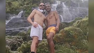 threesome in the florest Sexo a três na cachoeira 07 45