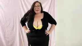 Milf Jayne blows the panty sniffer