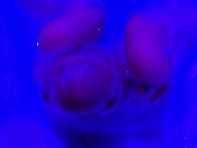 Sega con i piedi nella jacuzzi