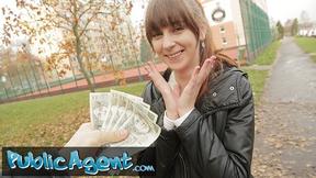 Luna Dark Sings to My Dick