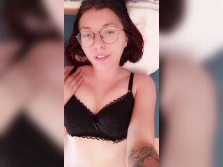 Du schaust als cuck beim Sex zu und leckst meine besamte Cunt sauber