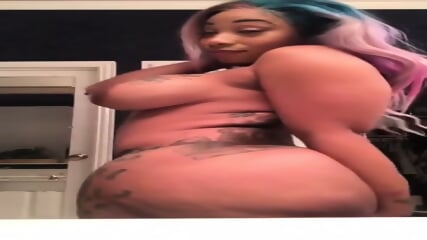 Ebony: Her google drive folder, 1,344 videos =  https://rentry.co/43uy56g4