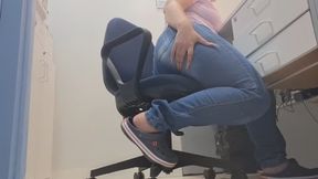 The office smelled like tacos after I unloaded.